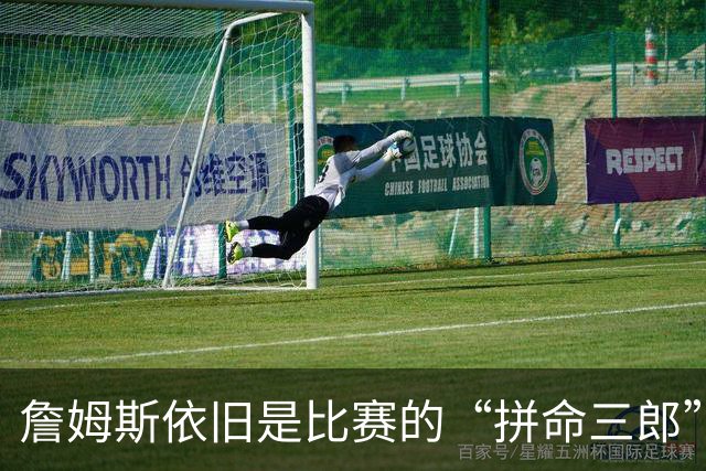 詹姆斯依旧是比赛的“拼命三郎”！